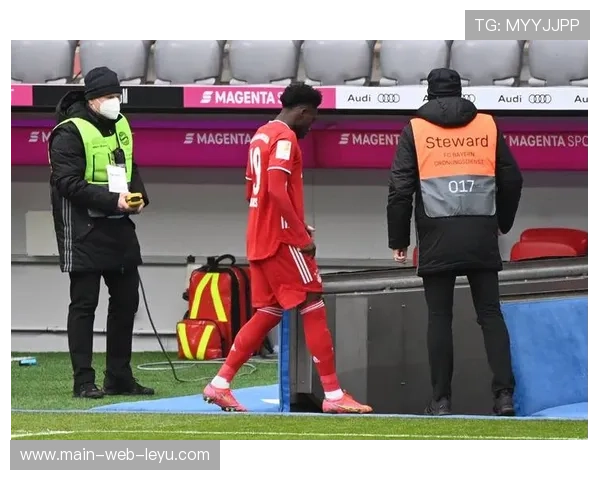 德甲球员穿戴设备采集跑动数据，定制录像分析包